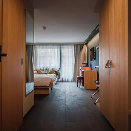 National - Matterhorn Views, Sunnegga Gateway & 4* Zermatt