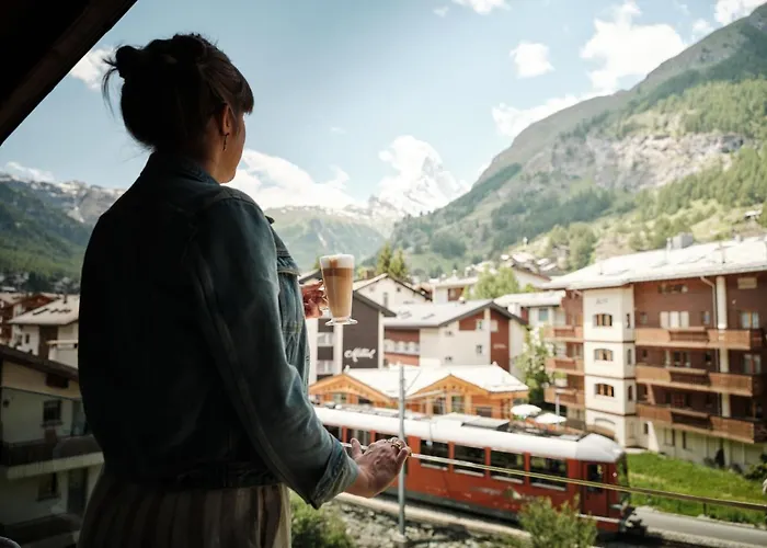 Hotell National - Matterhorn Views, Sunnegga Gateway & Zermatt