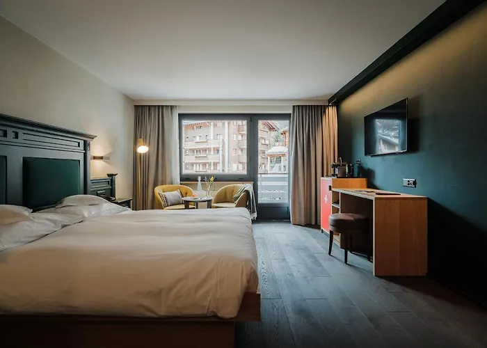 Hotell National - Matterhorn Views, Sunnegga Gateway & Zermatt