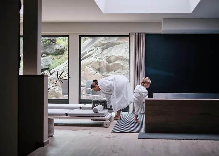 National - Matterhorn Views, Sunnegga Gateway &