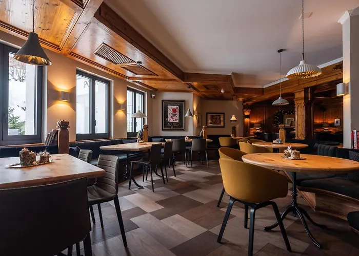 National - Matterhorn Views, Sunnegga Gateway & Отель